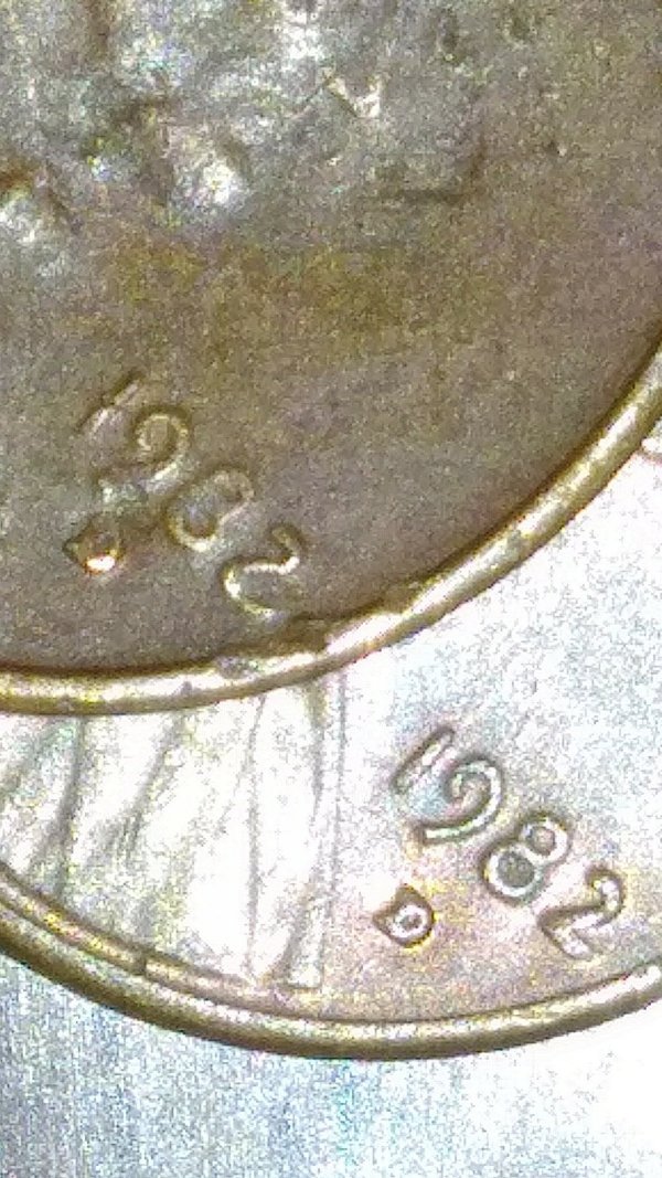 1982-D-Small-Date-Copper-Alloy-Lincoln-Cent-3.10g