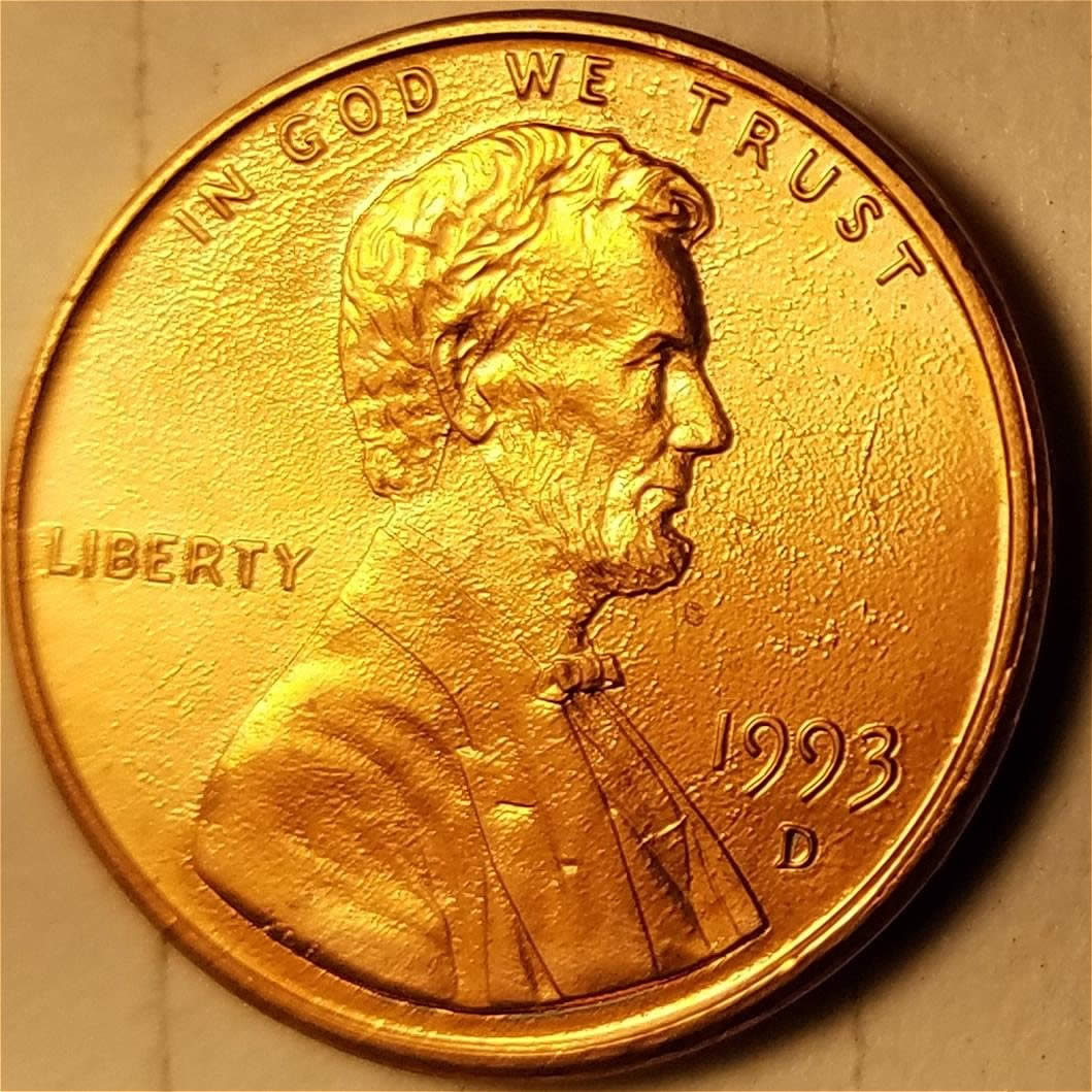 Quirky-Die-Crack-Or-Something-On-1993-D-Penny?