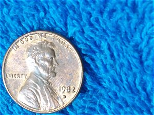 I-Think-I-Found-A-1982-D-Rare-Error