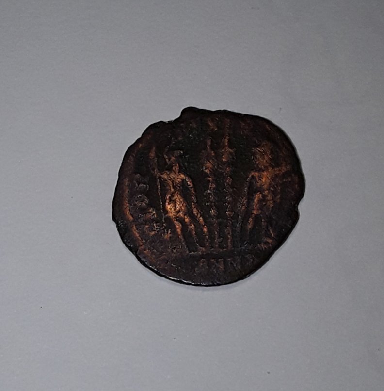 Help-Please,-Anyone-Know-This-Coin?-4