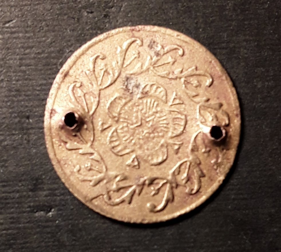 Help-Please,-Anyone-Know-This-Coin?