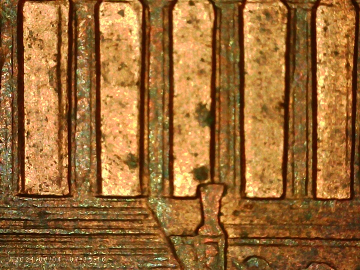 2002-D-1c--Error-On-Reverse-With-Strange-Mark-On-Lincoln