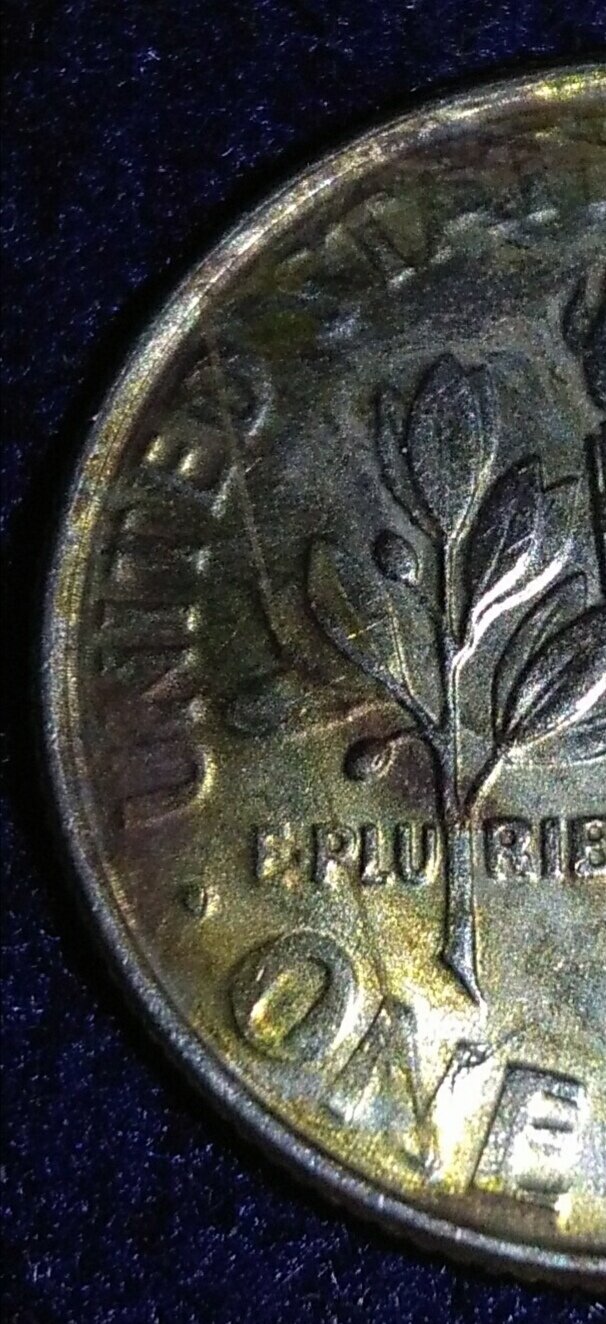 2015-Yellow-Looking-Dime-With-Die-Crack-And-Errors?