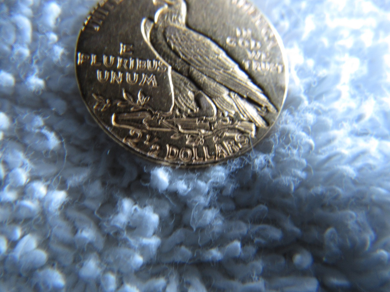 1927-&1928-Around-AU-Raw-$2.50-Gold-Indians