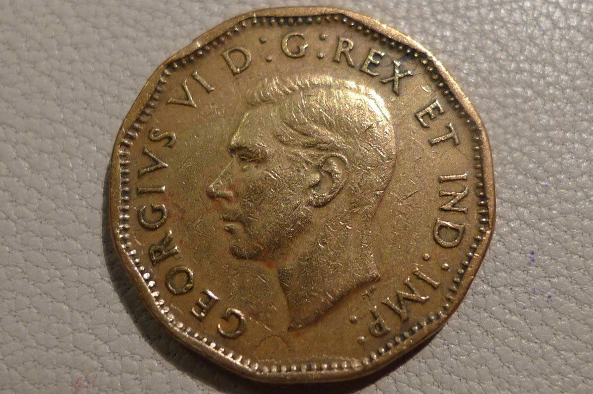 Post-A-Coin-Or-Medal-With-A-Die-Crack!