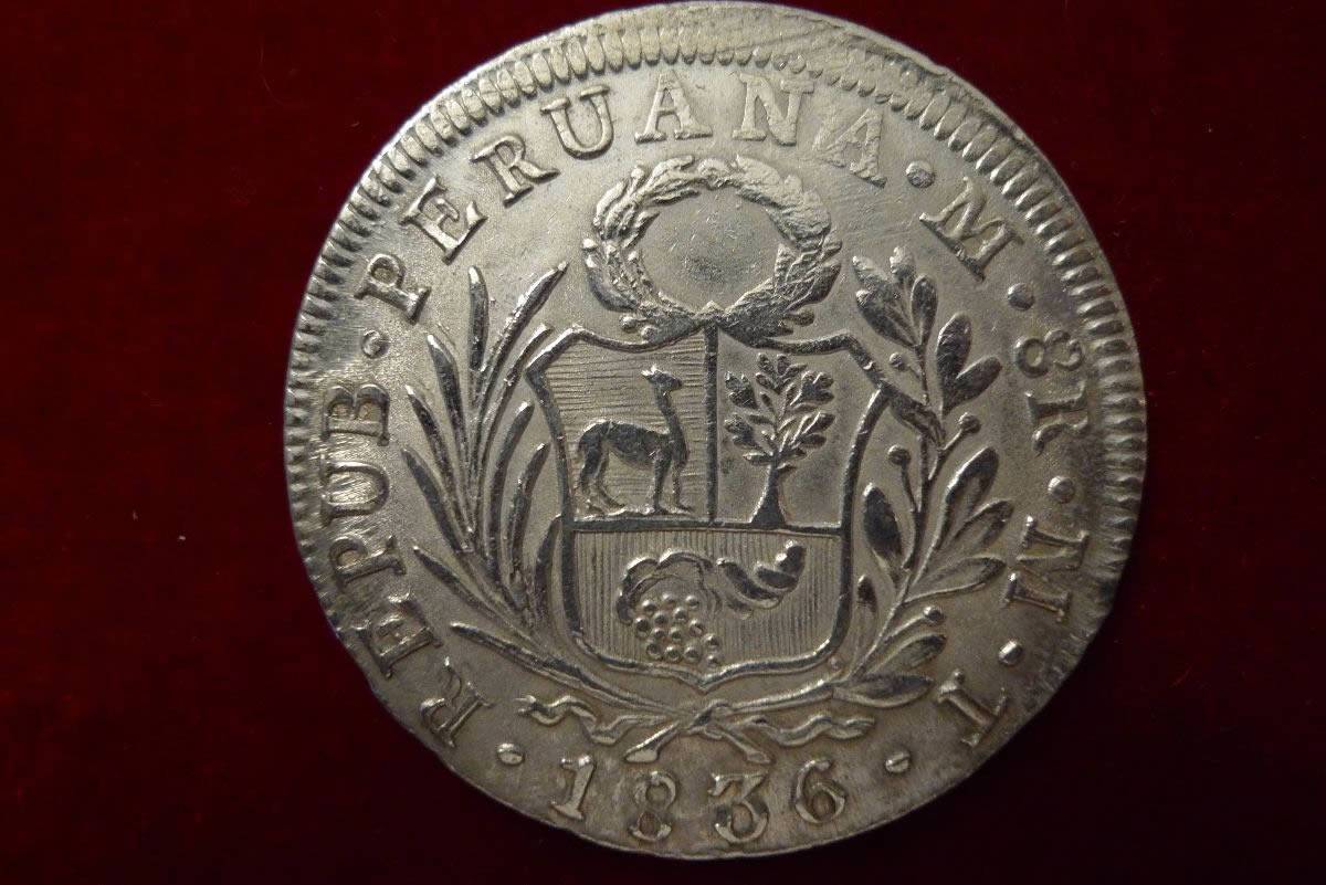 Spain-Philippines-8-Reales-F7-O-C/M-On-Peru-8-Reales-1833
