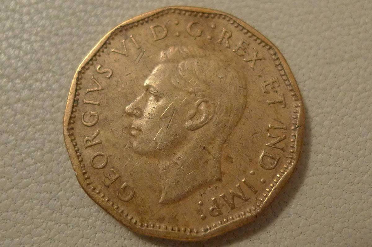 Post-A-Coin-Or-Medal-With-A-Die-Crack!