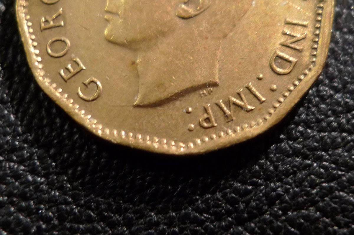 Post-A-Coin-Or-Medal-With-A-Die-Crack!
