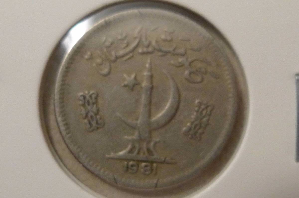 Around-The-World-With-Coins---A-Coin-Geography-Game