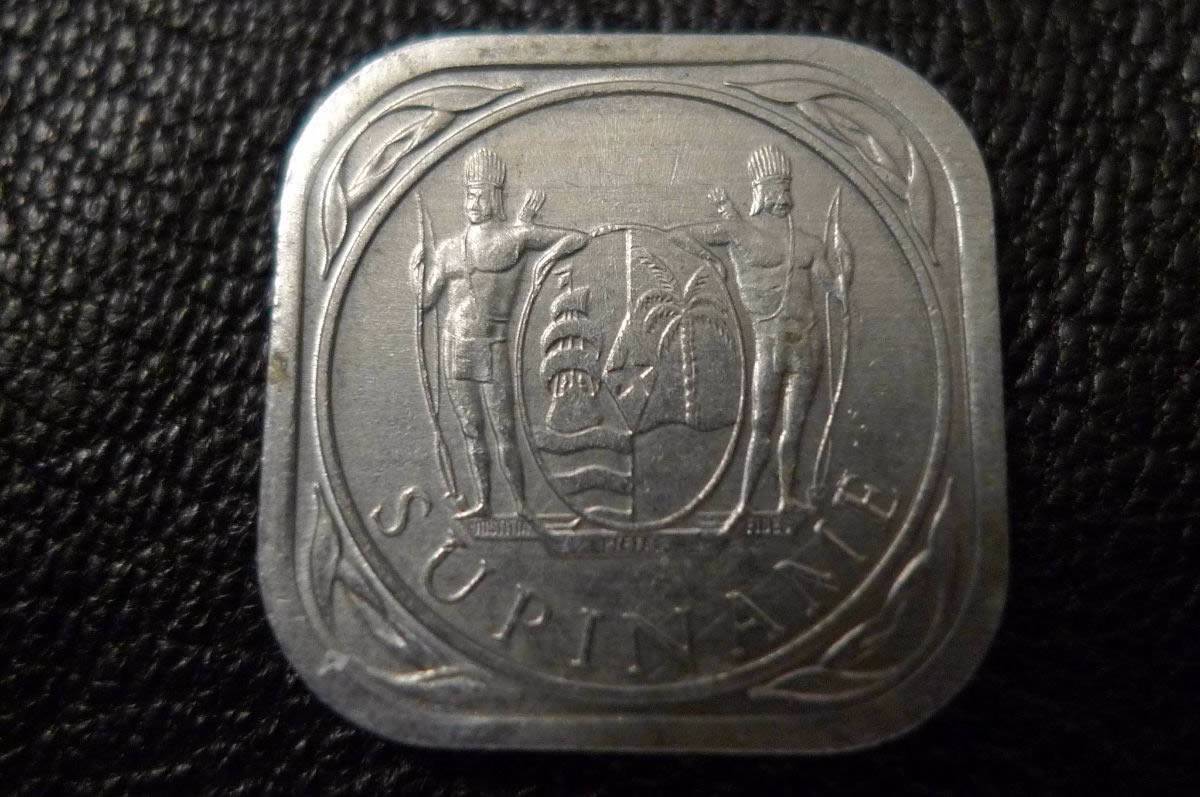 Show-Your-Coins-With-Different-Edges