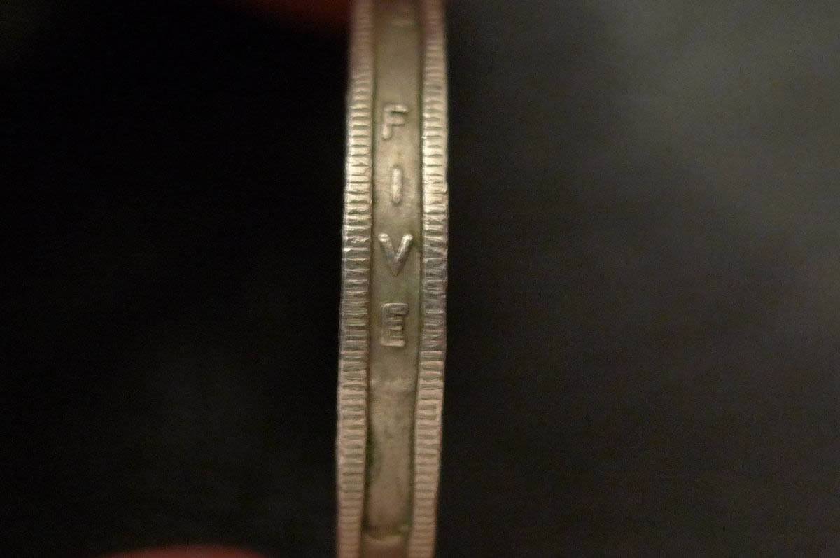 Show-Your-Coins-With-Different-Edges