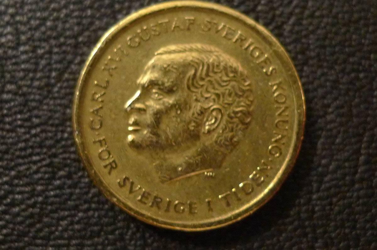 Show-Your-Coins-With-Different-Edges