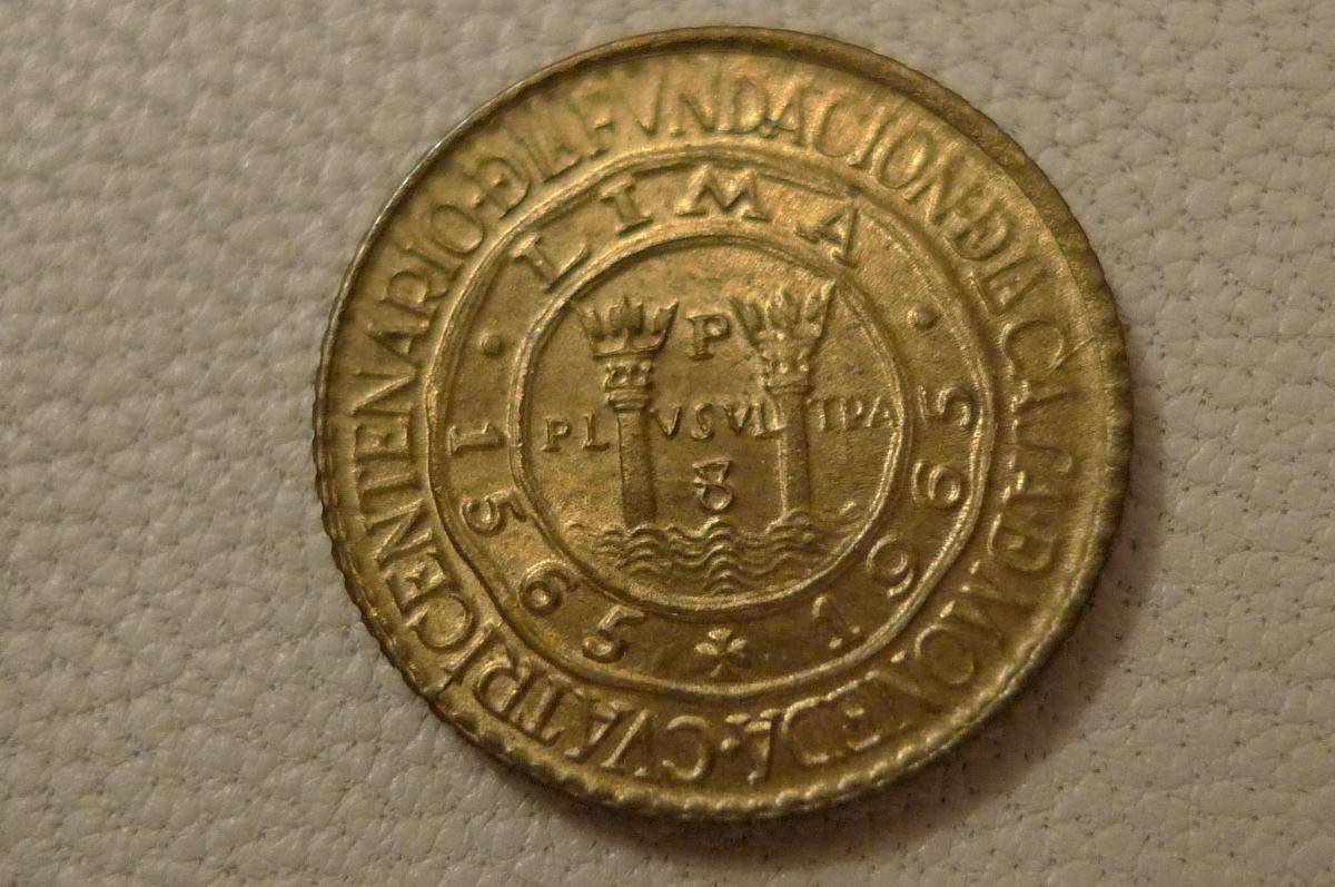 Post-A-Coin-Or-Medal-With-A-Die-Crack!