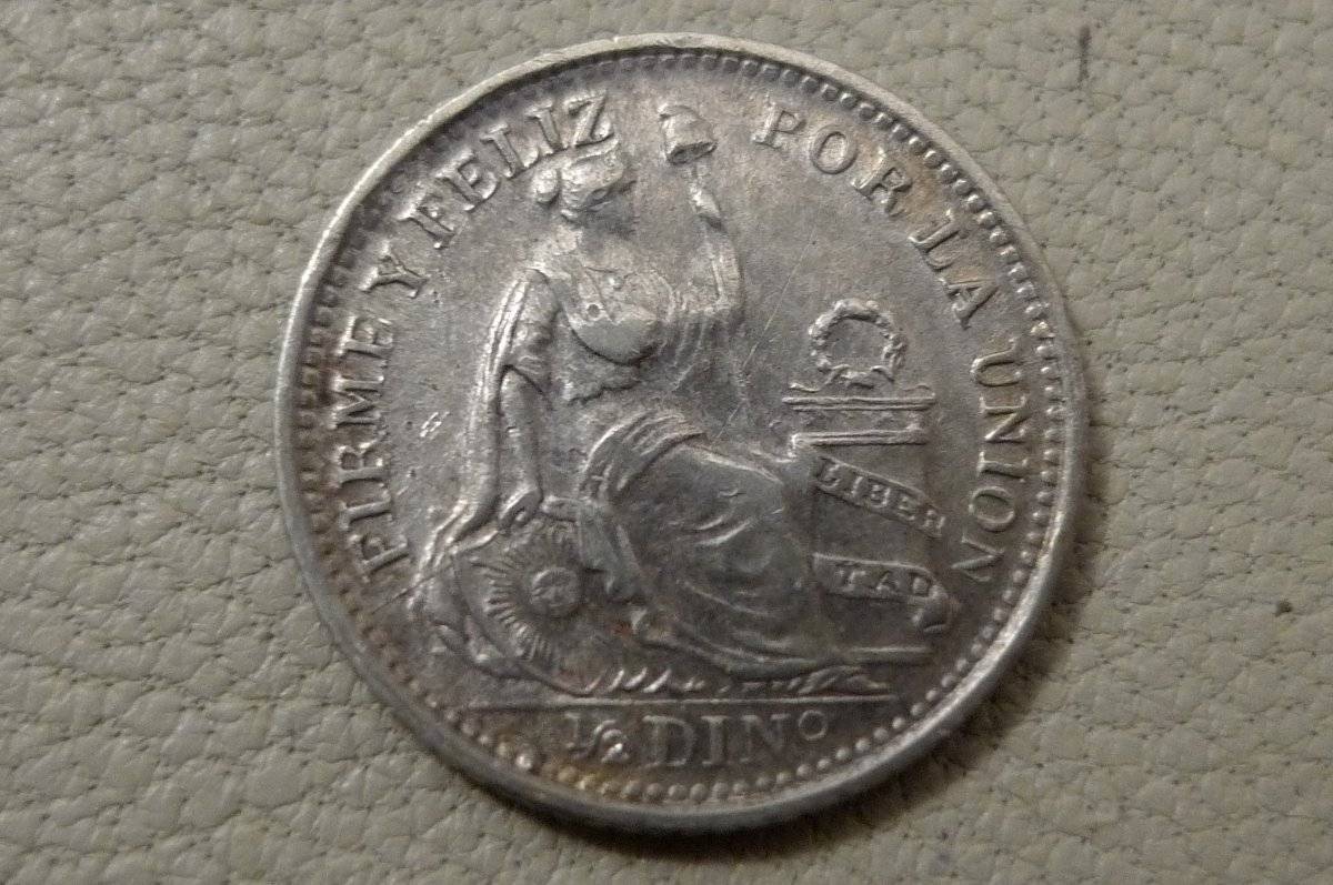 Post-A-Coin-Or-Medal-With-A-Die-Crack!