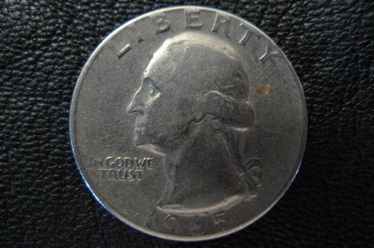 Post-A-Coin-Or-Medal-With-A-Die-Crack!