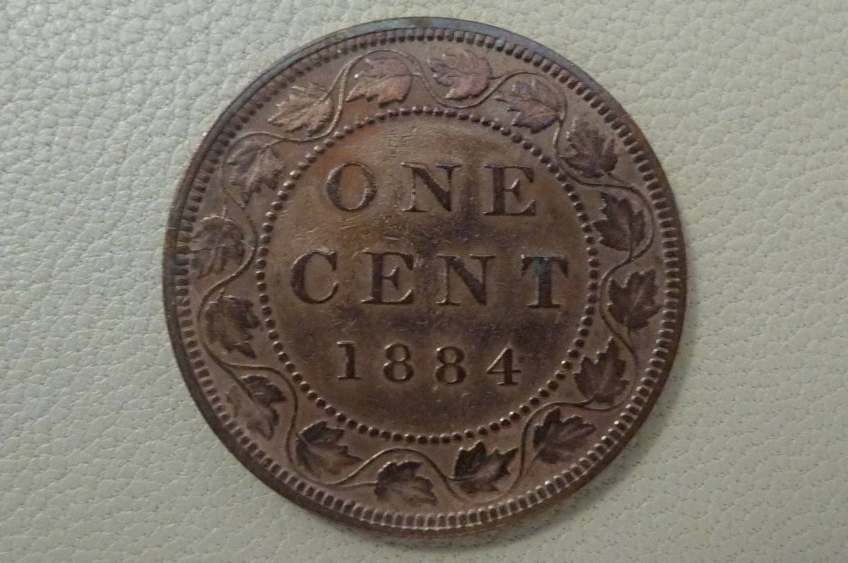 Post-A-Coin-Or-Medal-With-A-Die-Crack!