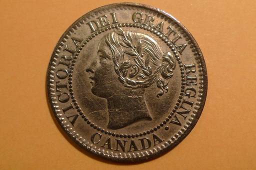 Post-A-Coin-Or-Medal-With-A-Die-Crack!