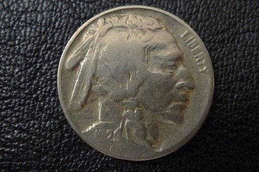 Post-A-Coin-Or-Medal-With-A-Die-Crack!