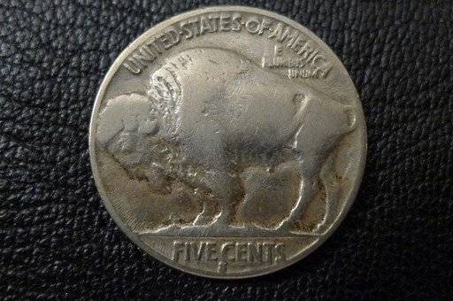 Post-A-Coin-Or-Medal-With-A-Die-Crack!