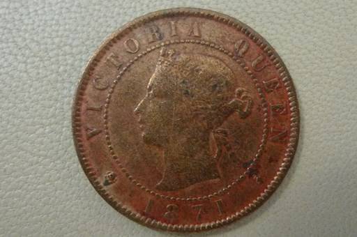 Post-A-Coin-Or-Medal-With-A-Die-Crack!