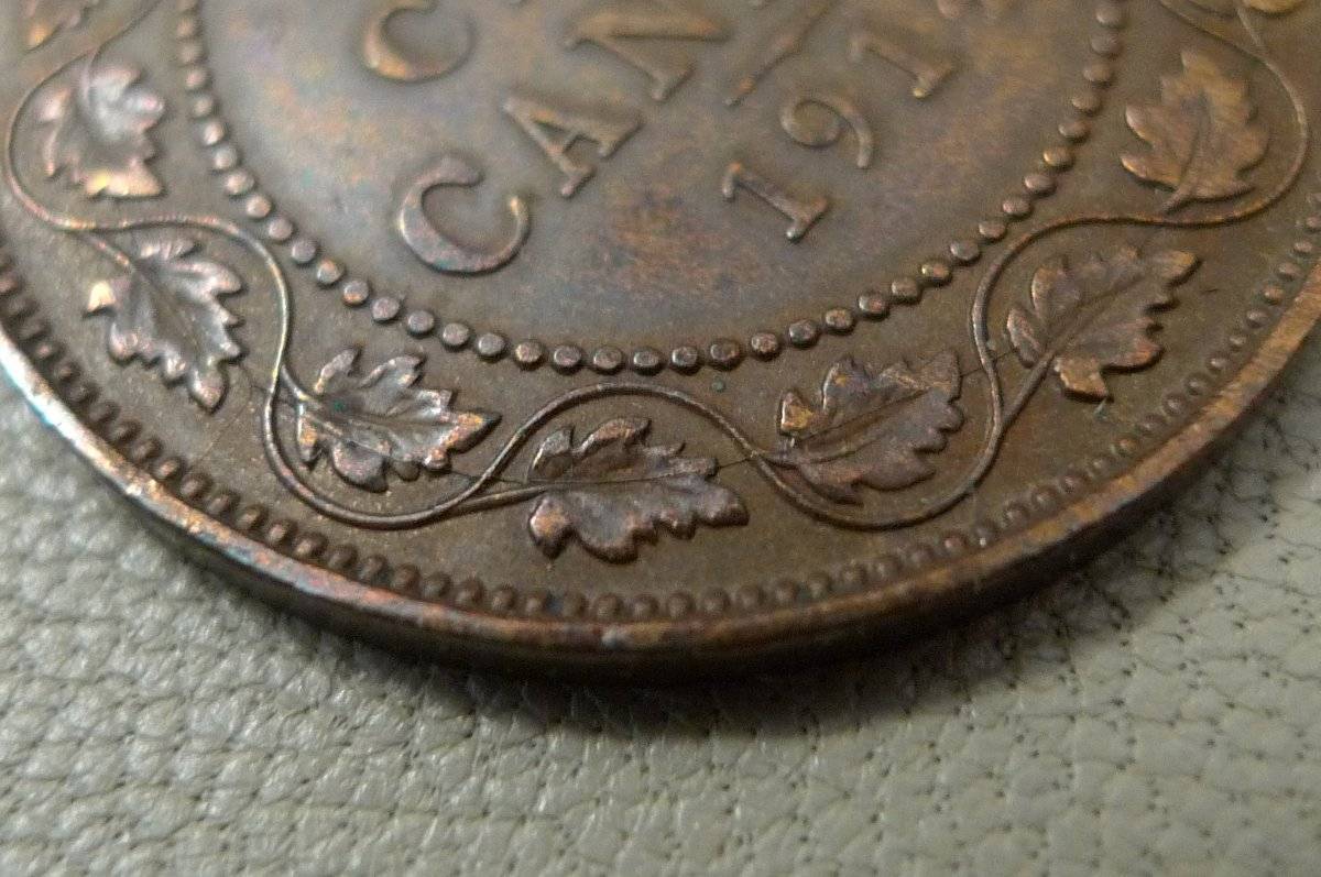 Post-A-Coin-Or-Medal-With-A-Die-Crack!