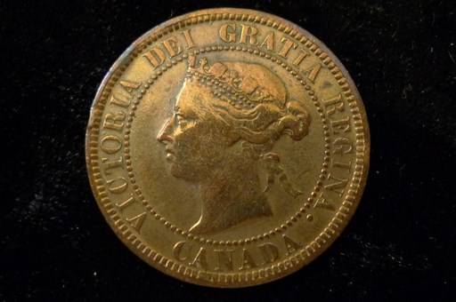 Post-A-Coin-Or-Medal-With-A-Die-Crack!