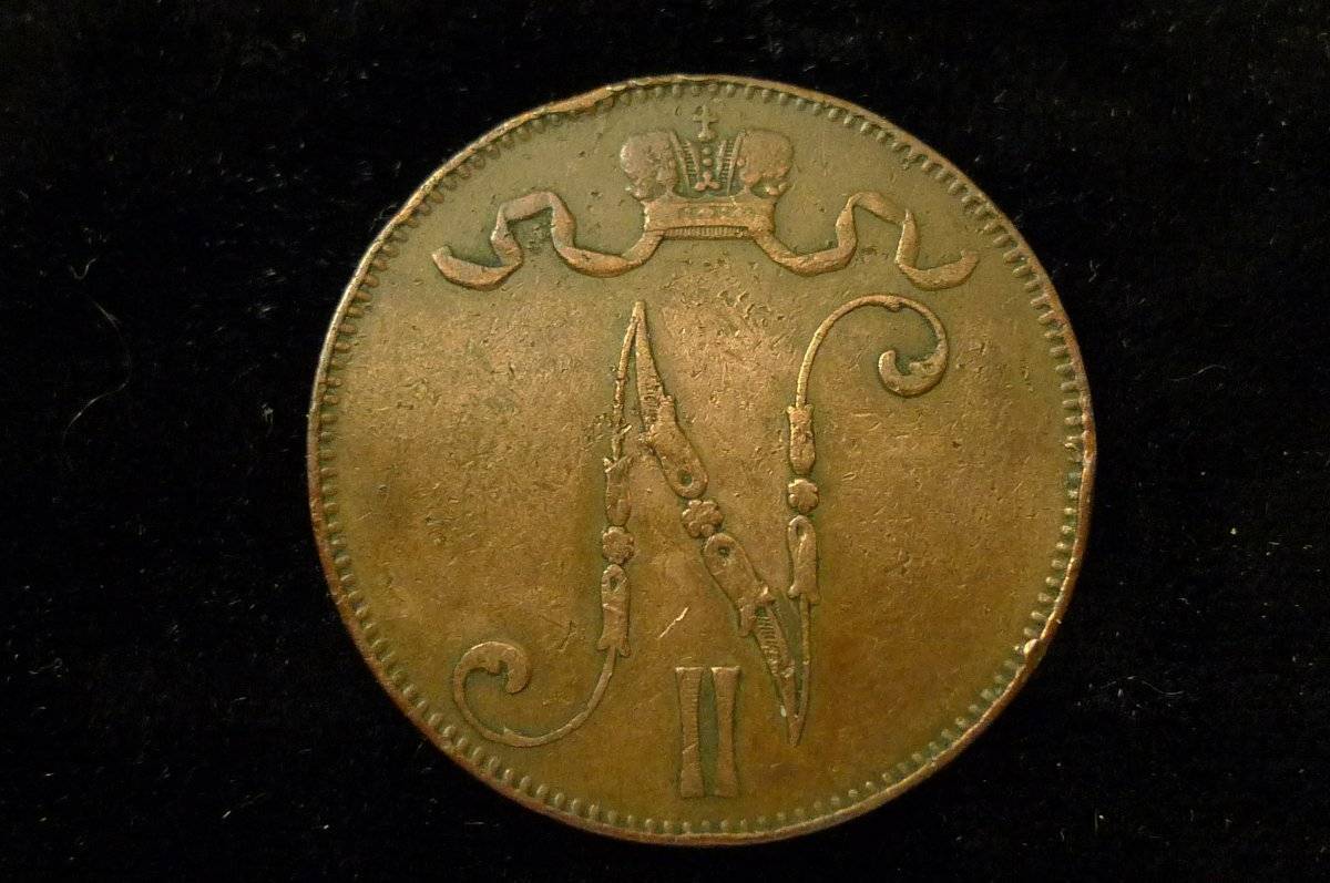 Post-A-Coin-Or-Medal-With-A-Die-Crack!