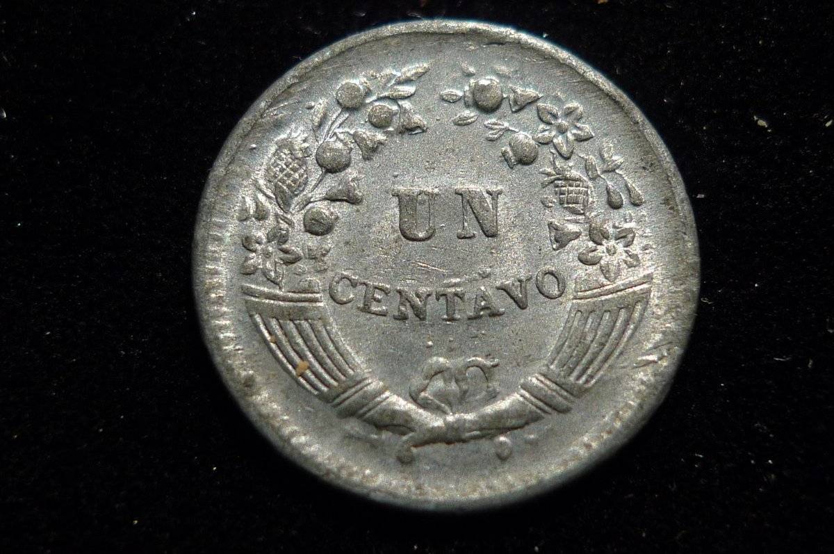 Post-A-Coin-Or-Medal-With-A-Die-Crack!