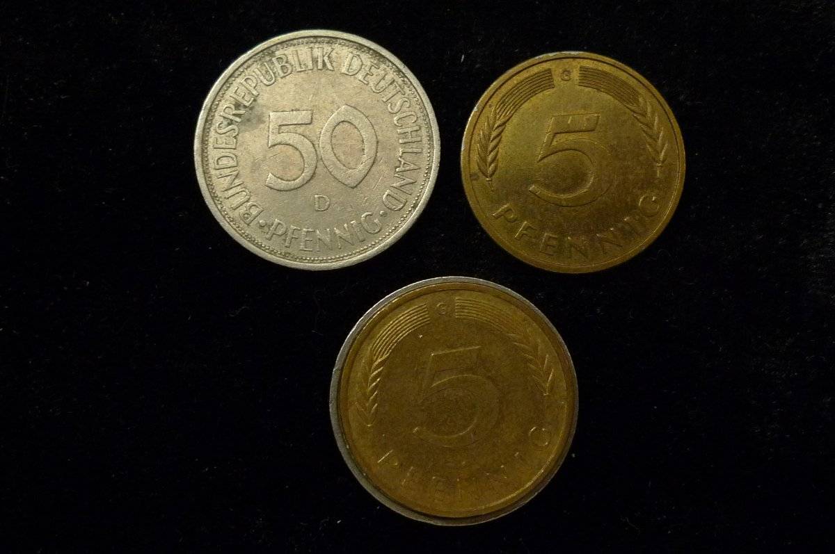 Possible-1980-50-Pfennig-German-Coin-Struck-On-1890's-5-Pfennig-Planchet?