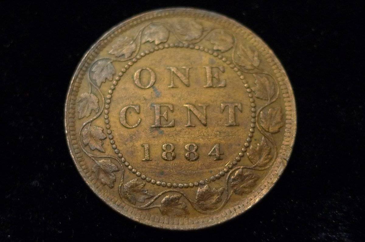 Post-A-Coin-Or-Medal-With-A-Die-Crack!