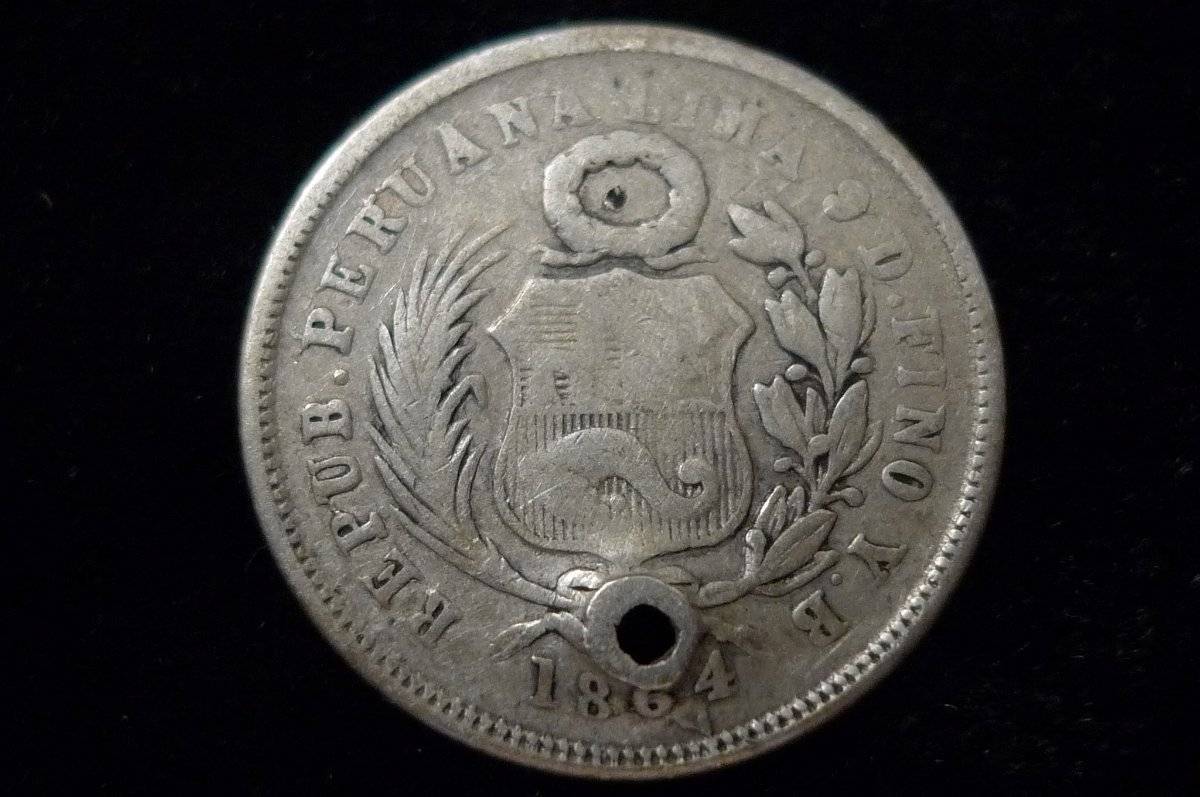 Post-A-Coin-Or-Medal-With-A-Die-Crack!