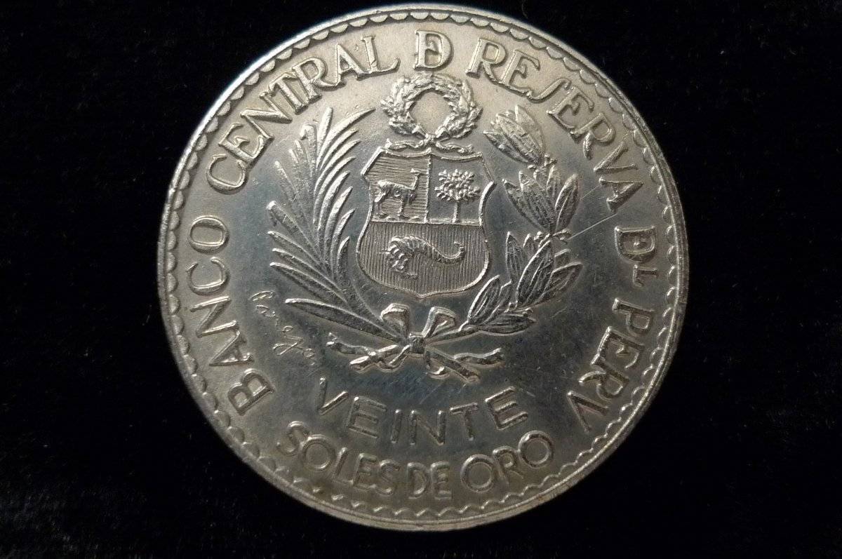 Post-Your-Coins-With-Coats-Of-Arms,-Shields,-Crests,-Crowns,--Etc.
