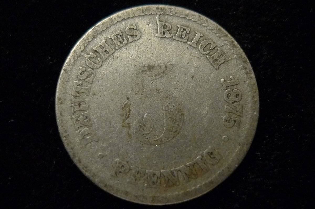 Post-A-Coin-Or-Medal-With-A-Die-Crack!