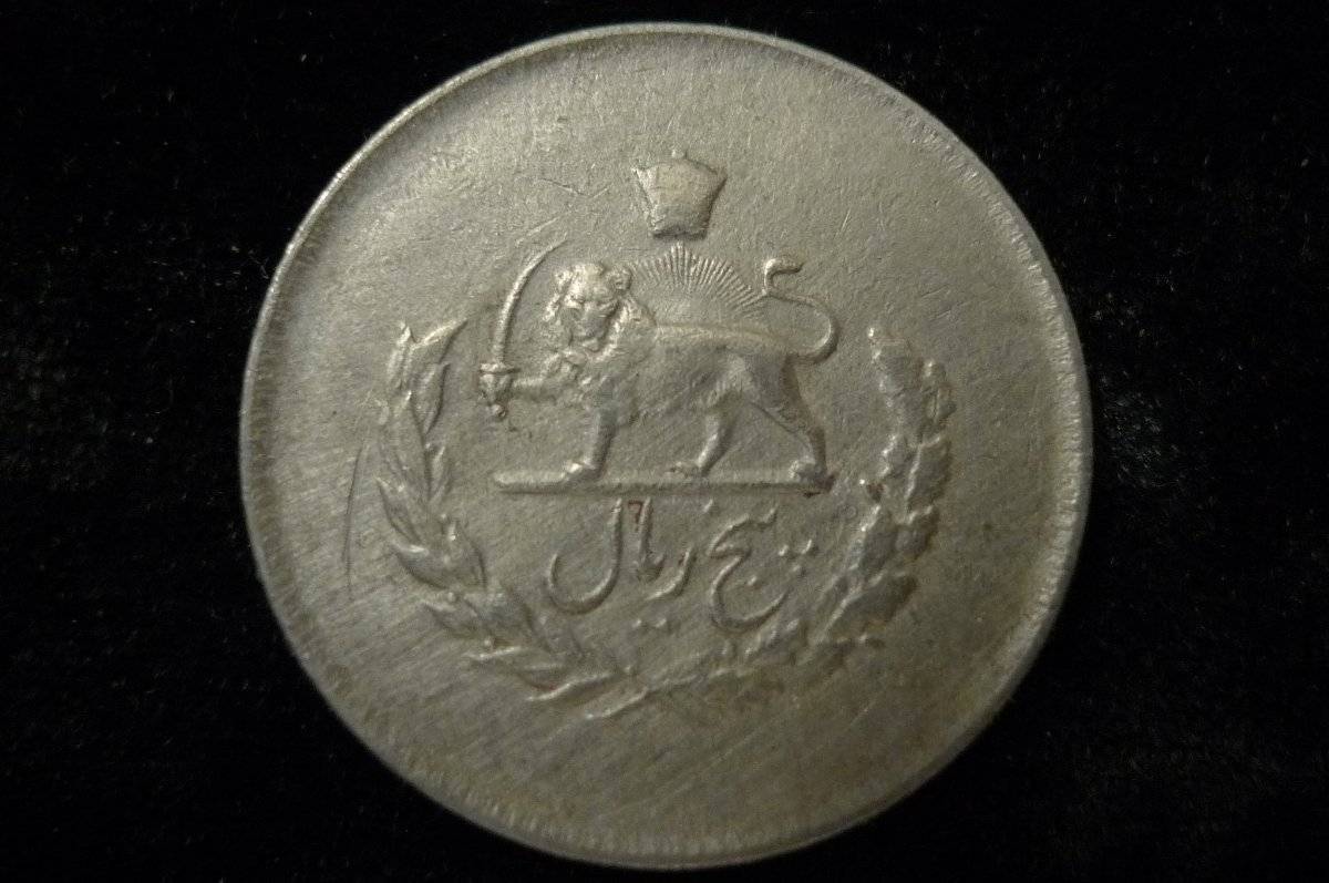 Post-Your-Lion-Coins!