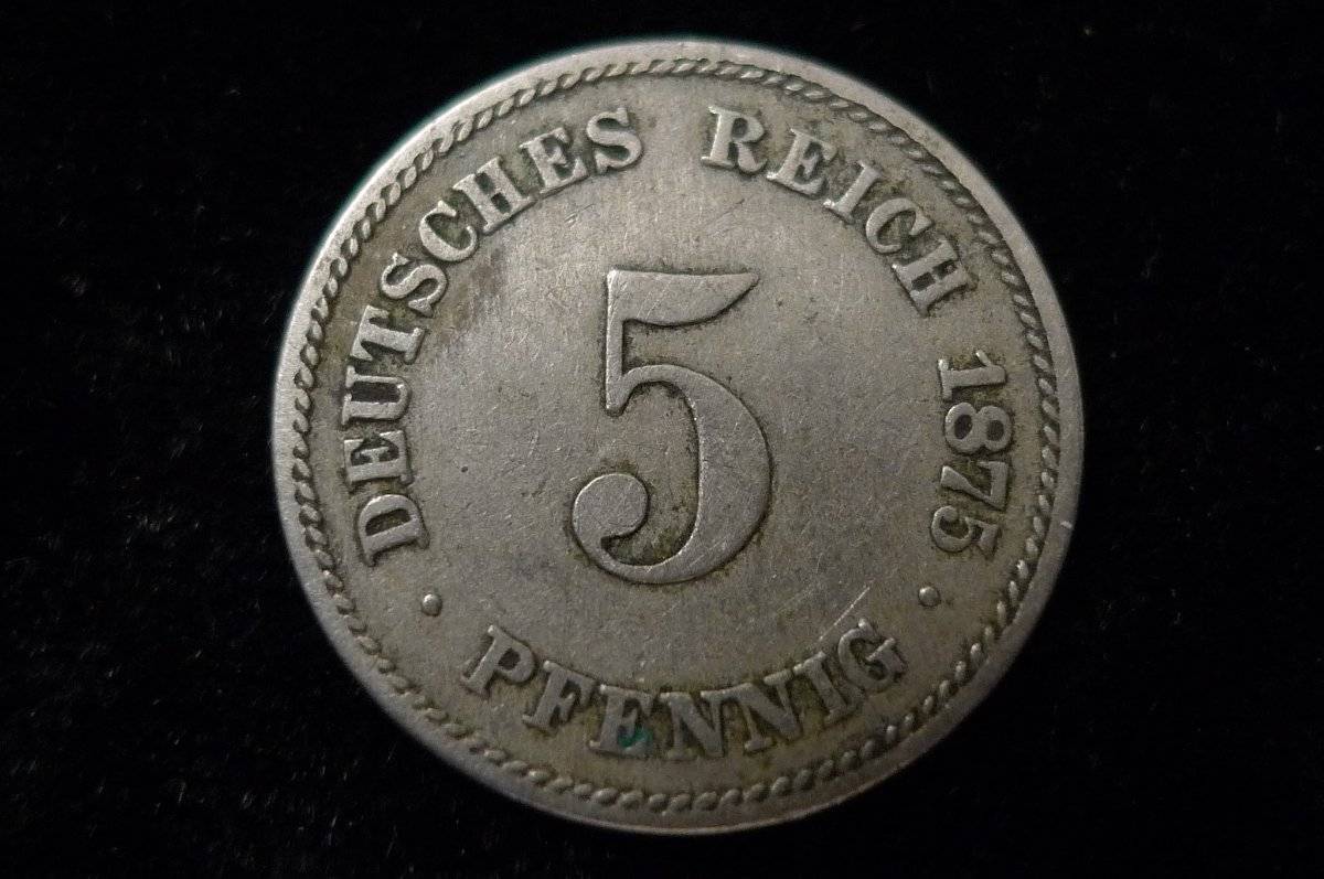 Post-A-Coin-Or-Medal-With-A-Die-Crack!