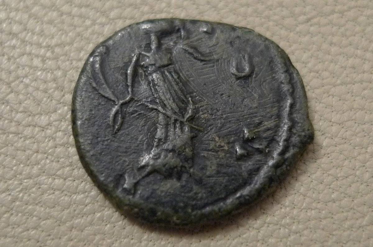 Post-Your-Coins-Depicting-Beards!