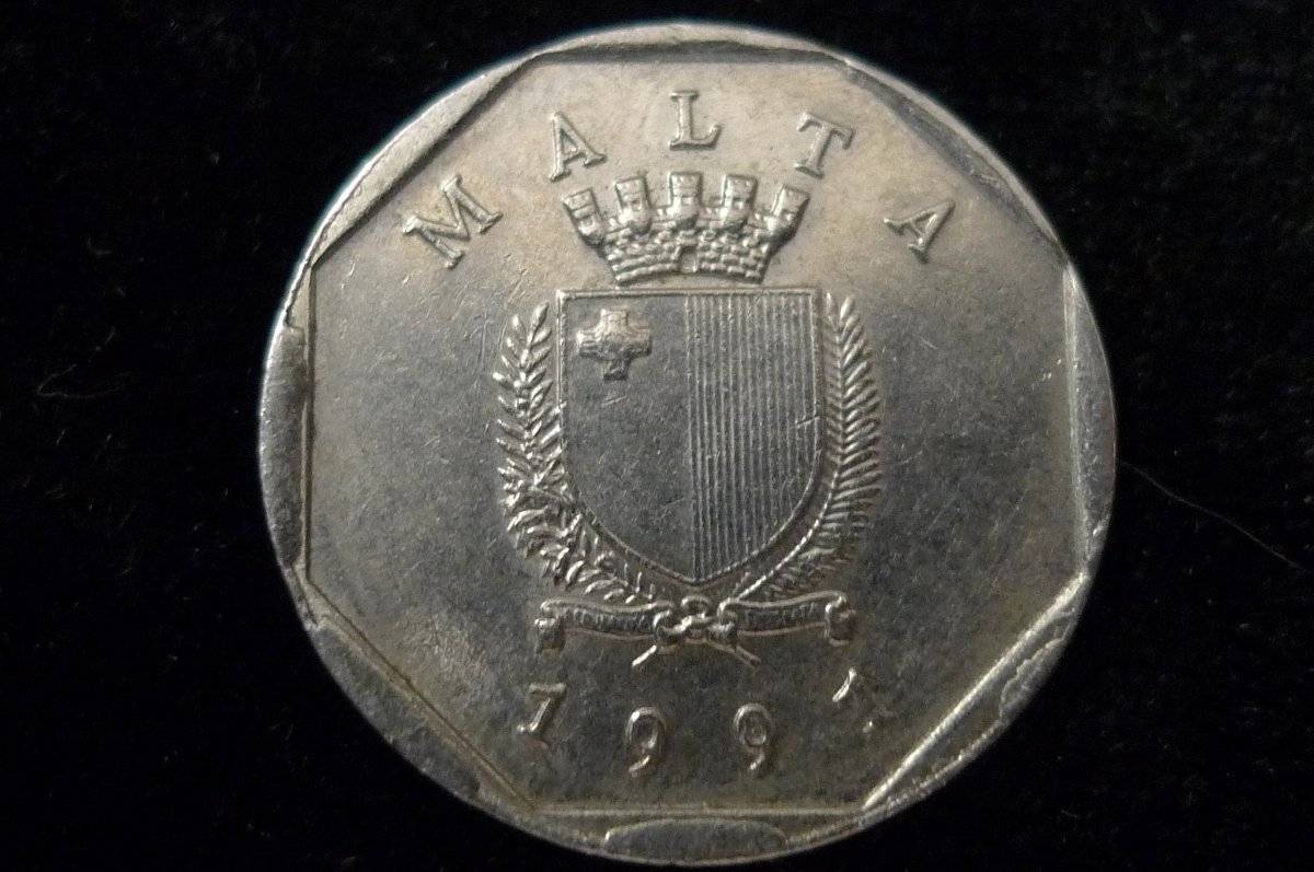 Post-Your-Coins-With-Coats-Of-Arms,-Shields,-Crests,-Crowns,--Etc.
