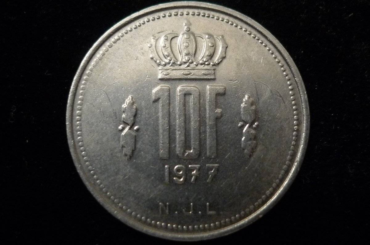 Post-Your-Coins-With-Coats-Of-Arms,-Shields,-Crests,-Crowns,--Etc.