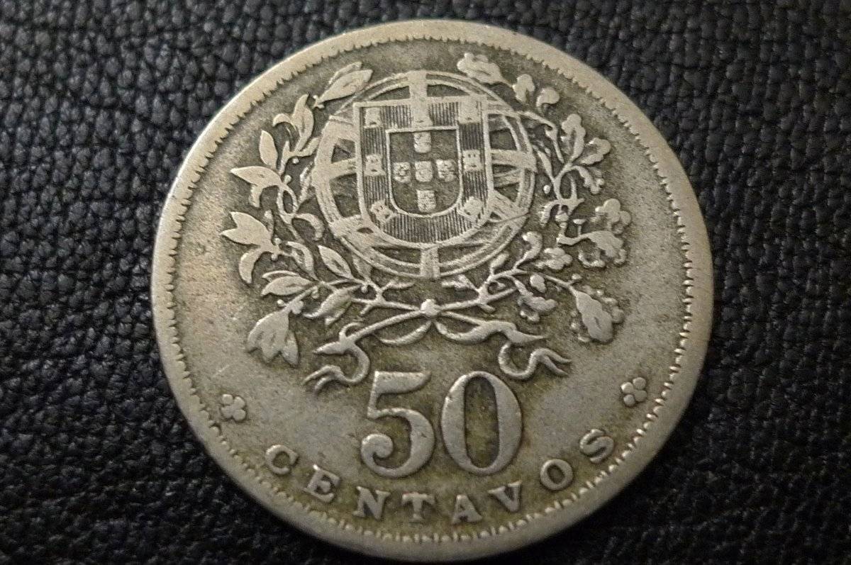 Post-Your-Coins-With-Hats