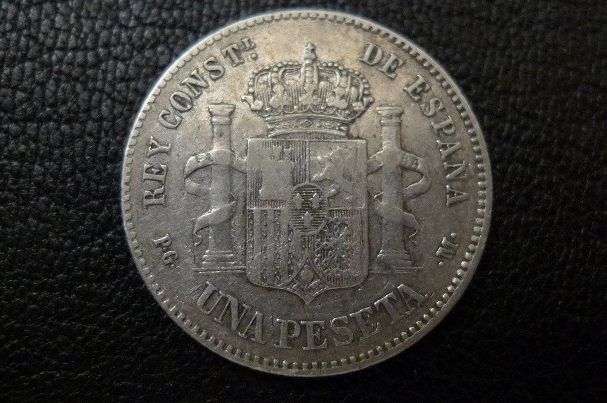 Post-Your-Coins-With-Coats-Of-Arms,-Shields,-Crests,-Crowns,--Etc.