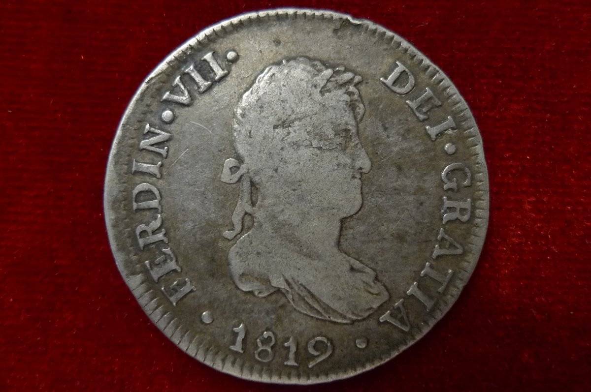 Post-Your-Coins-With-Coats-Of-Arms,-Shields,-Crests,-Crowns,--Etc.