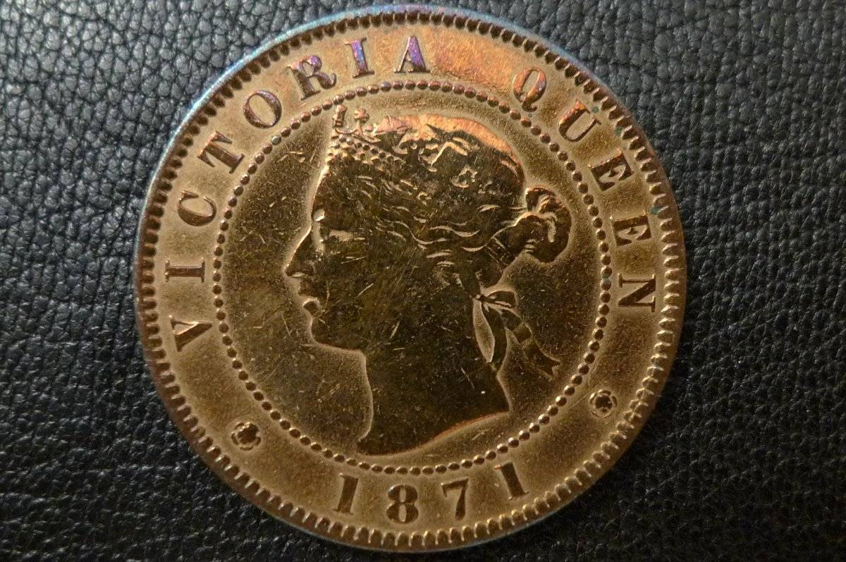 Post-Your-Coins-With-Hats