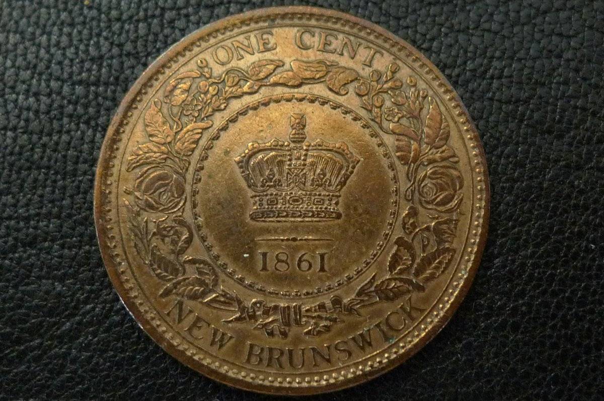 Post-Your-Coins-With-Coats-Of-Arms,-Shields,-Crests,-Crowns,--Etc.