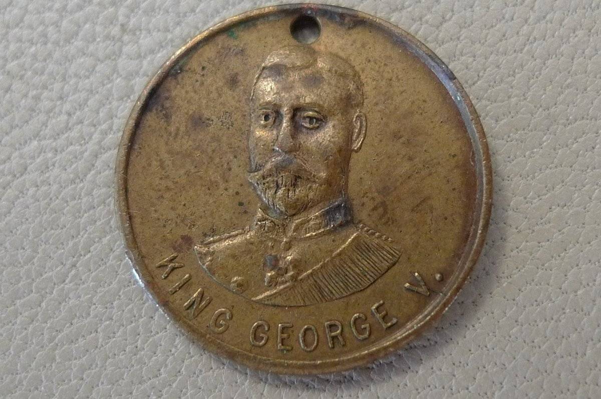 Please-ID-This-Medal-!-Id:-George-V-Token