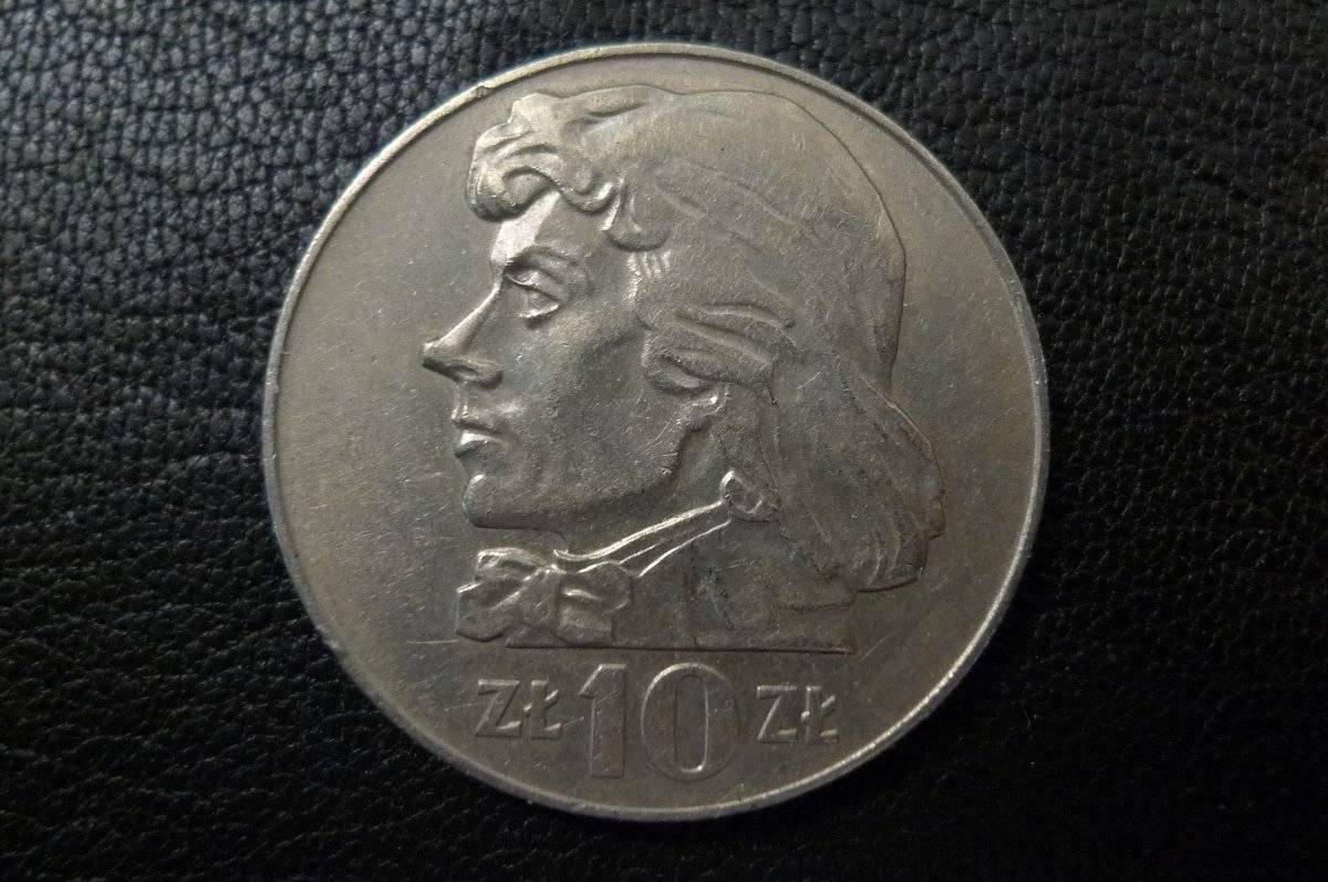 Post-Your-Coins-With-Coats-Of-Arms,-Shields,-Crests,-Crowns,--Etc.