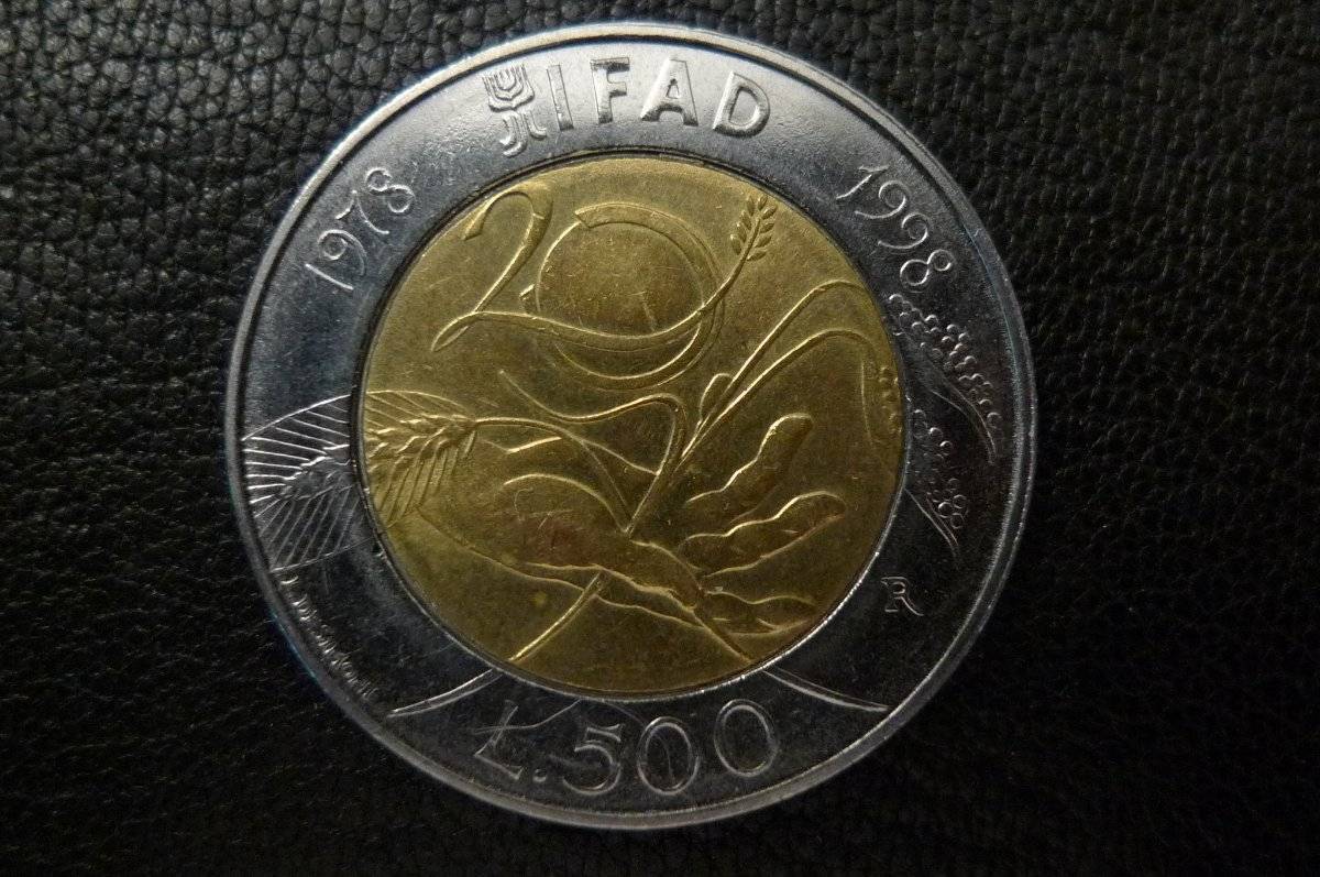 Show-Your-Coins-With-Different-Edges