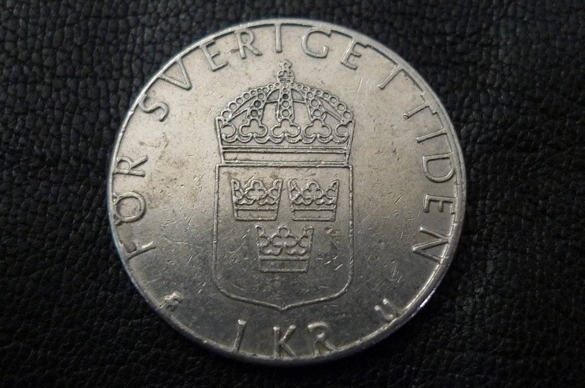 Post-Your-Coins-With-Coats-Of-Arms,-Shields,-Crests,-Crowns,--Etc.
