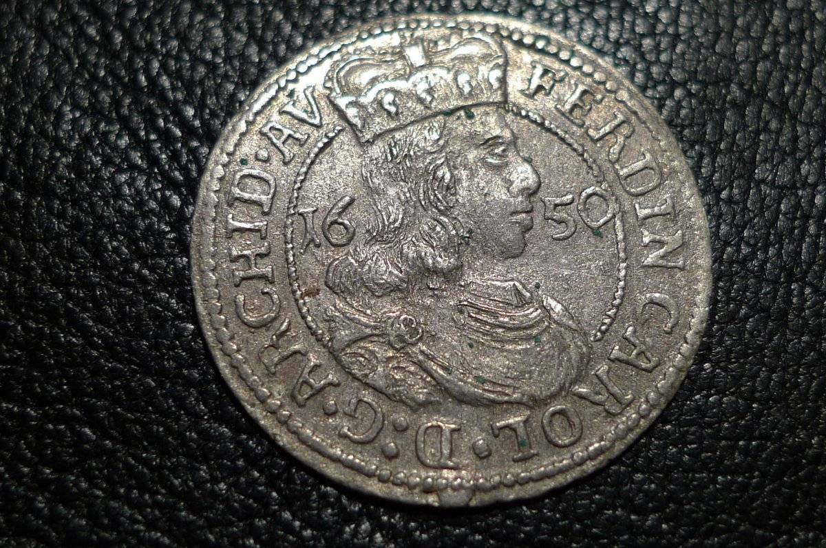 Post-Your-Coins-With-Coats-Of-Arms,-Shields,-Crests,-Crowns,--Etc.