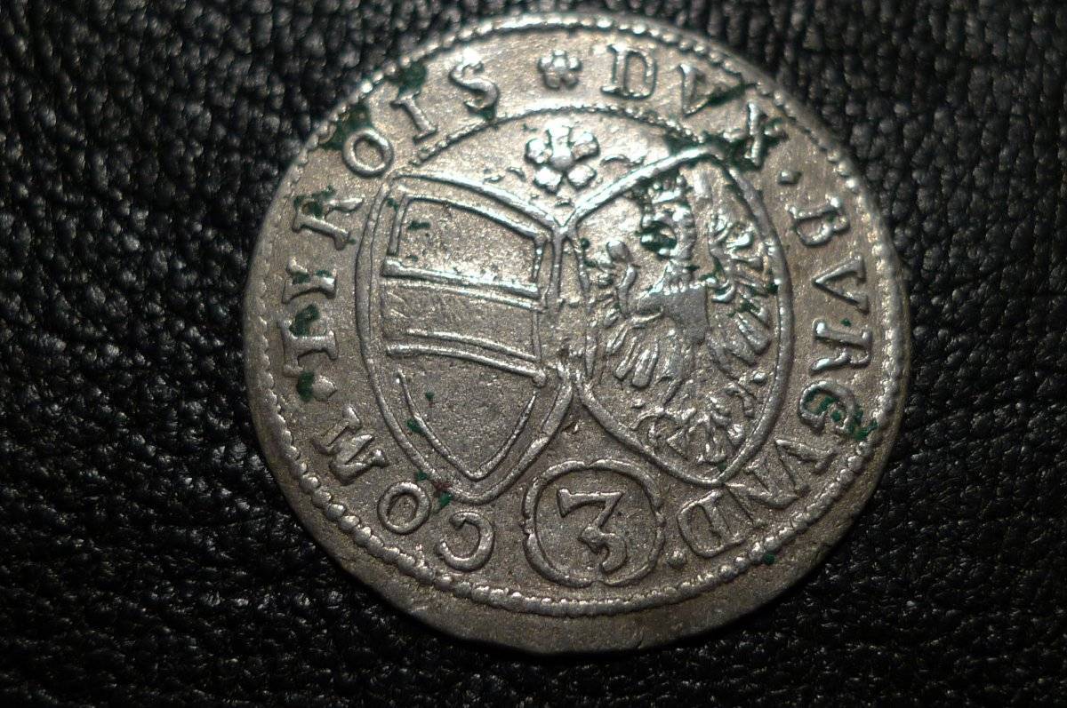 Post-Your-Coins-With-Coats-Of-Arms,-Shields,-Crests,-Crowns,--Etc.