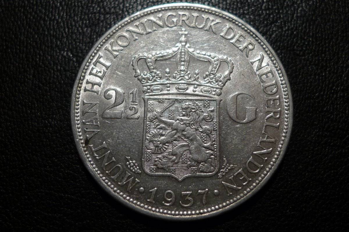 Show-Your-Coins-With-Different-Edges